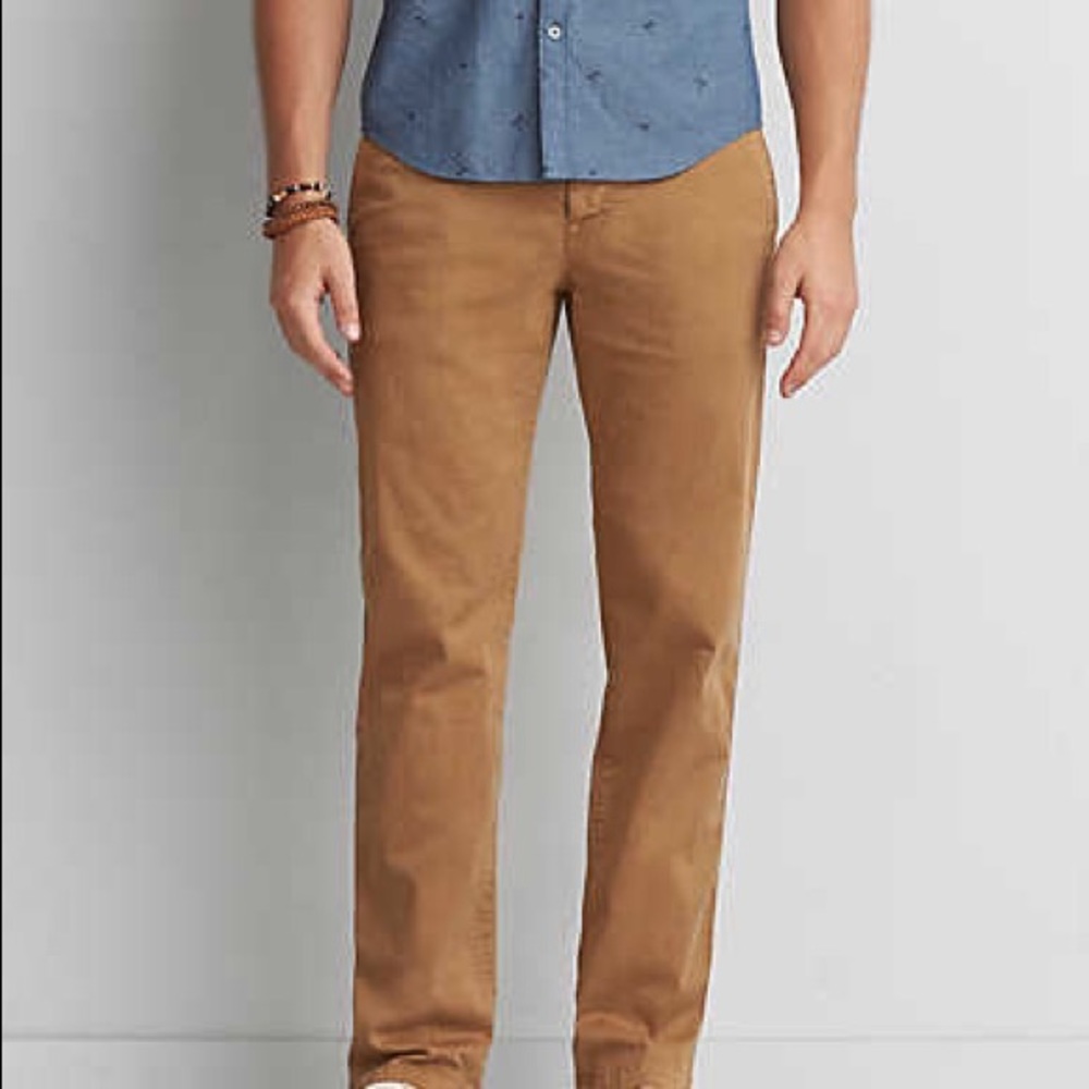Haggar Co. Mens Relaxed Straight Life Khaki