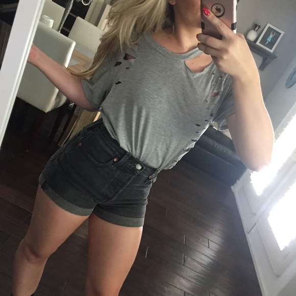 LAST//Gray Tess Distressed T-Shirt - Picture 2 of 7