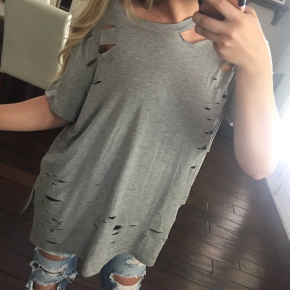 LAST//Gray Tess Distressed T-Shirt - Picture 5 of 7