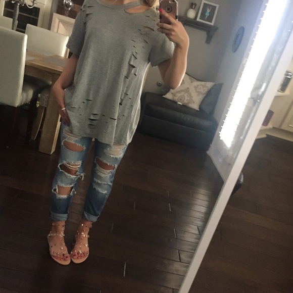 LAST//Gray Tess Distressed T-Shirt - Picture 7 of 7