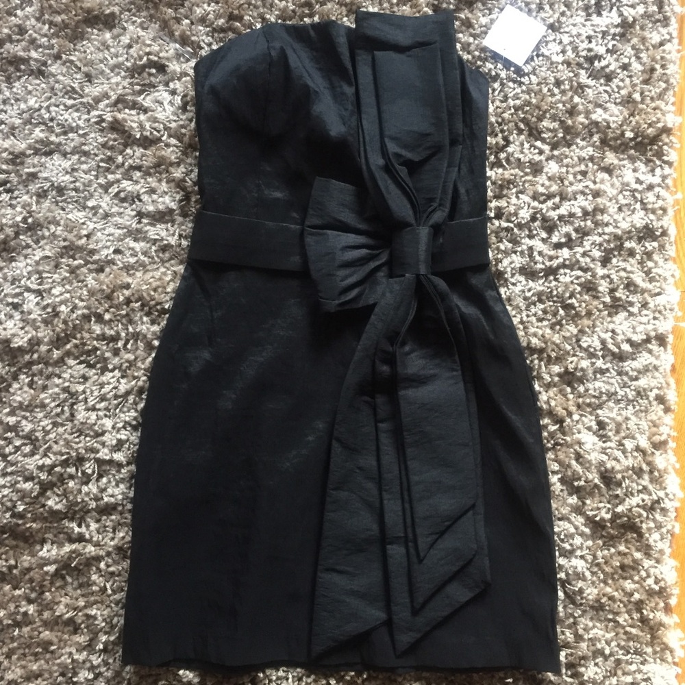 BRAND NEW. Beautiful. Bow. Cocktail. Dress.