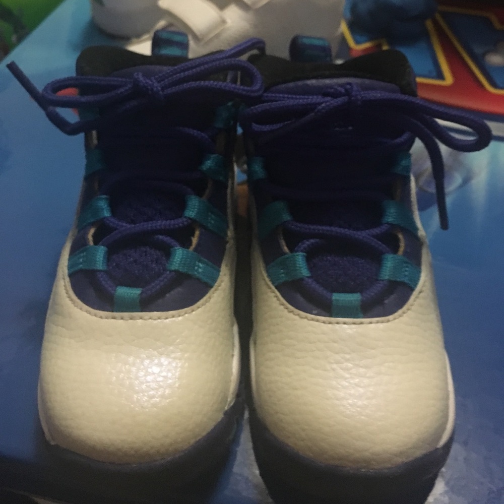 Toddlers sneakers