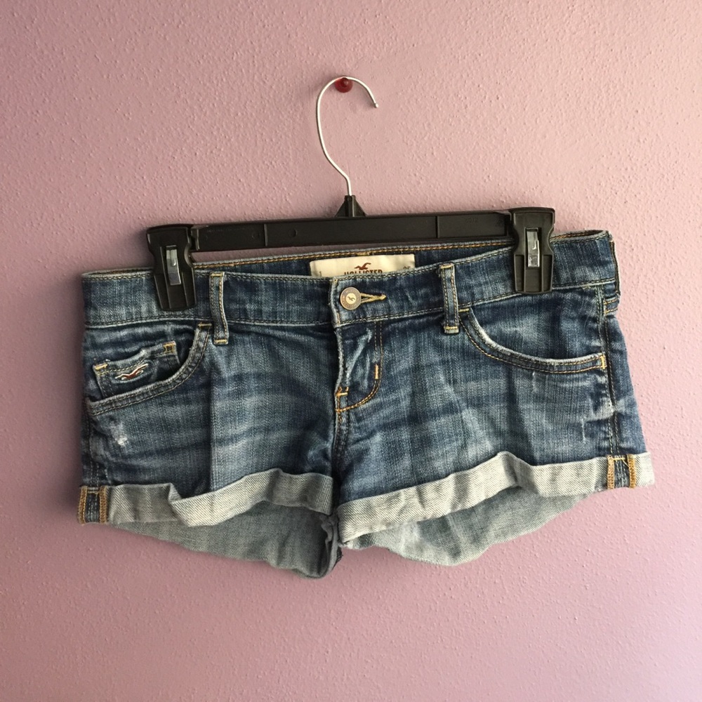 Cuffed Jean shorts