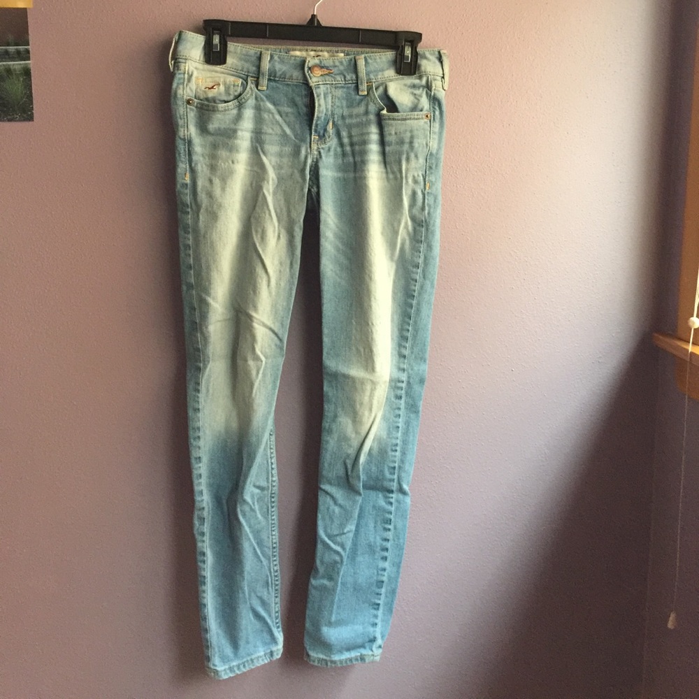 Light/medium wash jeans