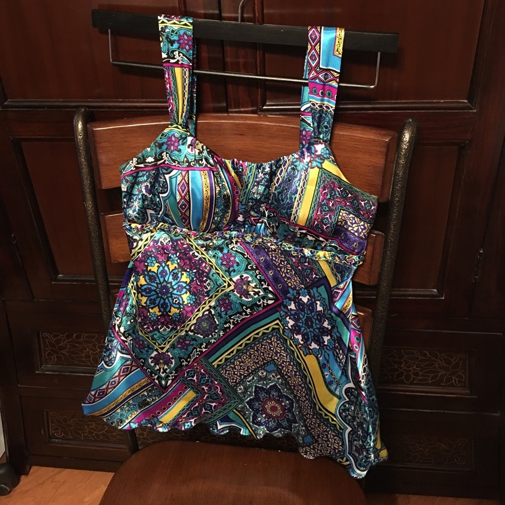 Colorful Silky summer tank top!