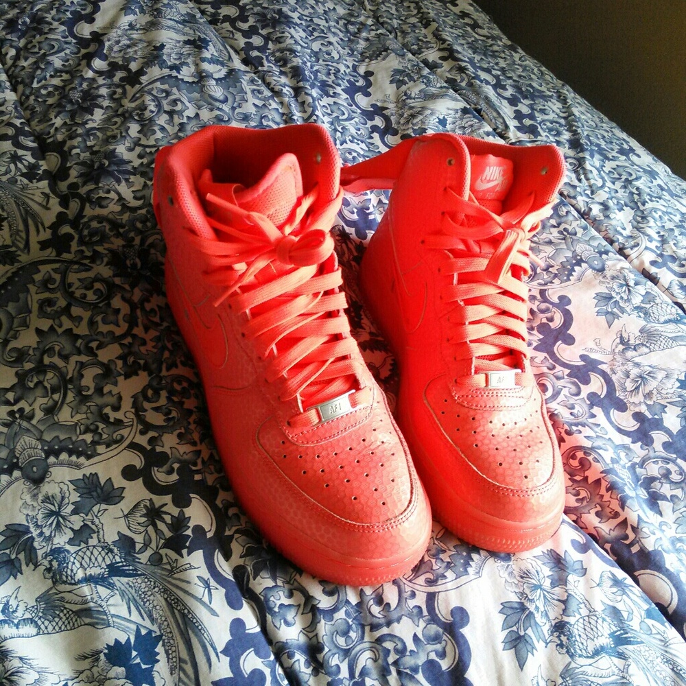 Hightop nikes