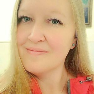 Meet your Posher, Lona