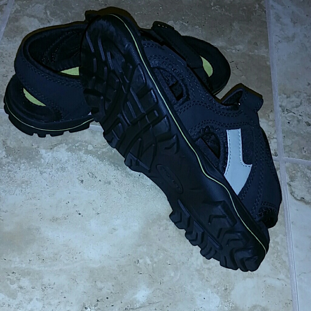 Boy sandals