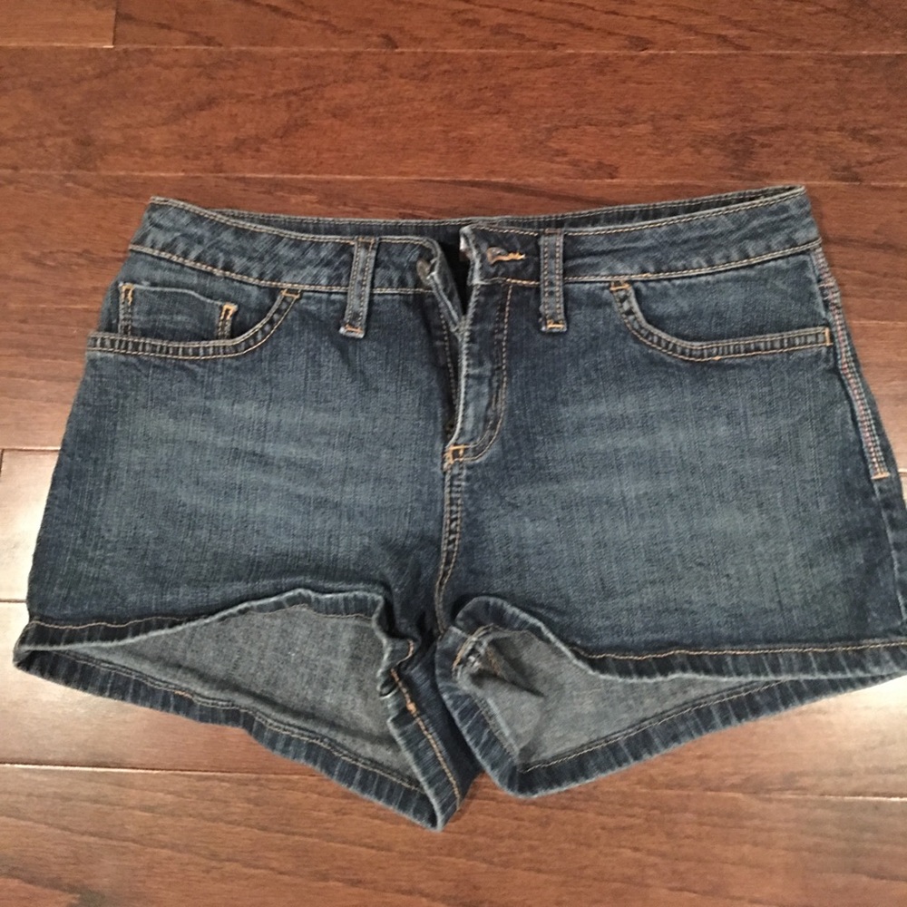 🌺NO BOUNDARIES SHORTS🌺