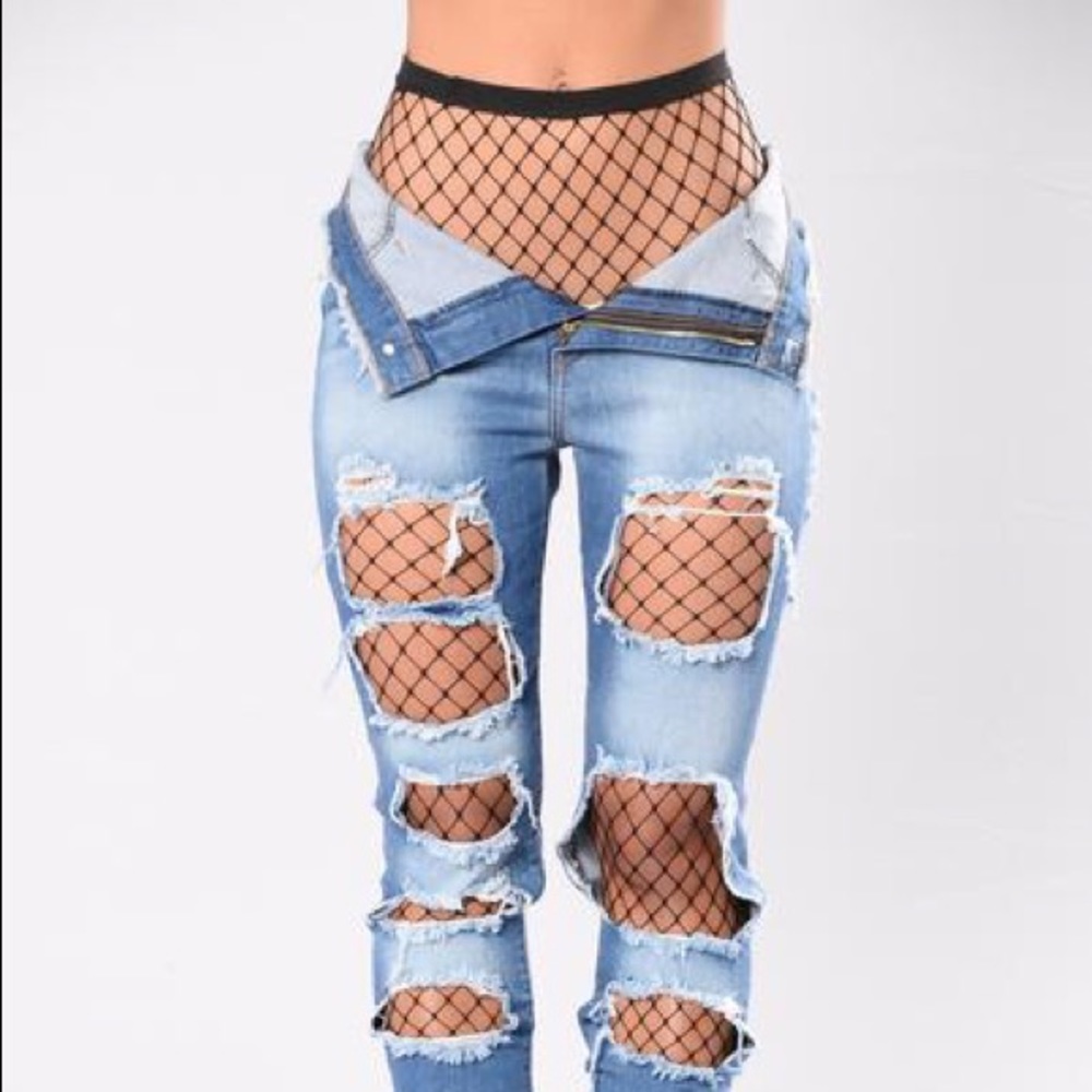 ❗️Flash Sale! "Kylie" Wide Diamond Fishnet Tights - Picture 5 of 8