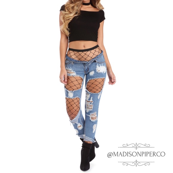 ❗️Flash Sale! "Kylie" Wide Diamond Fishnet Tights - Picture 4 of 8