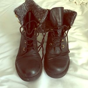 Steve Madden army boots