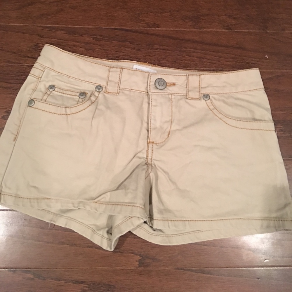 🌺NO BOUNDARIES SHORTS🌺