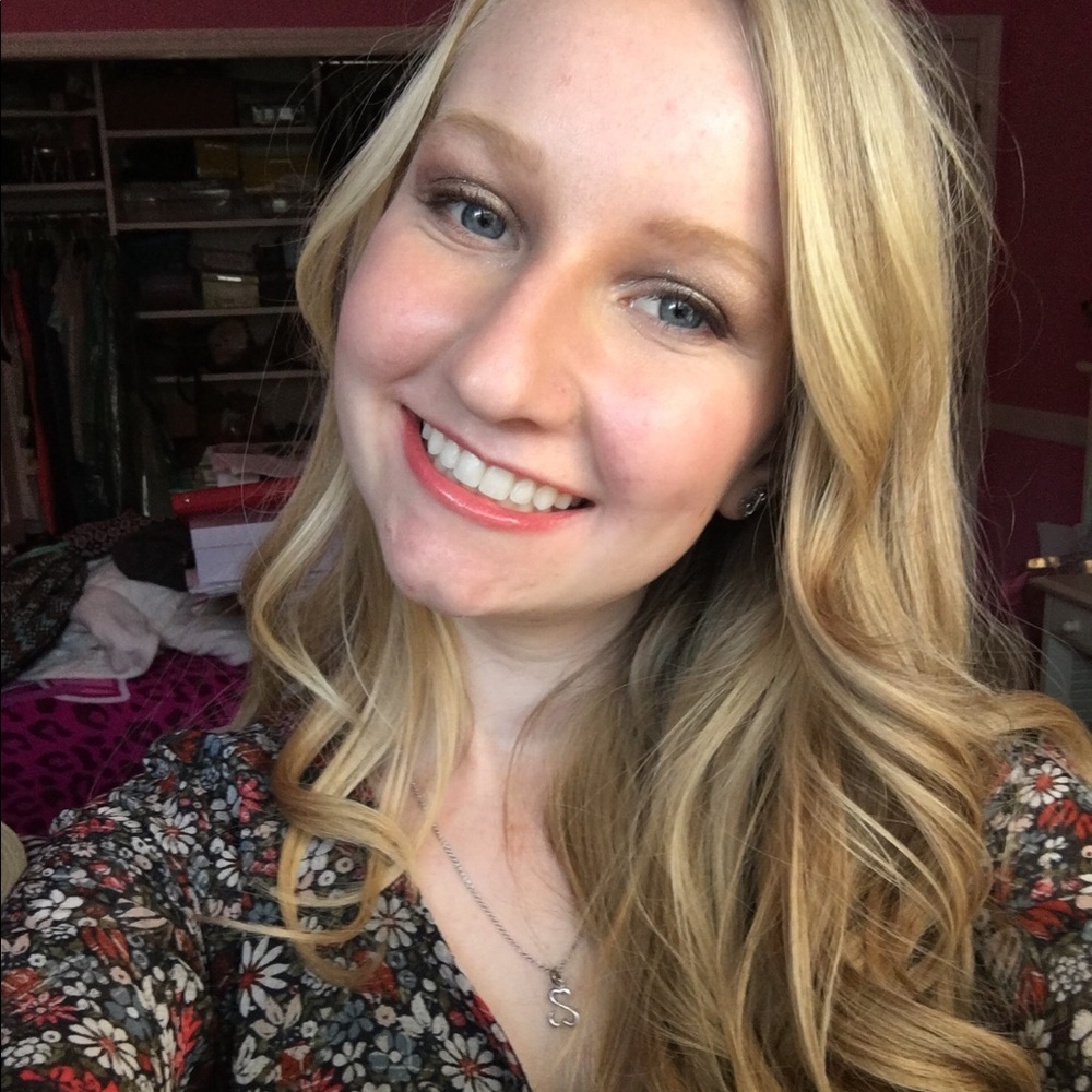 Meet your Posher, Kaitlyn