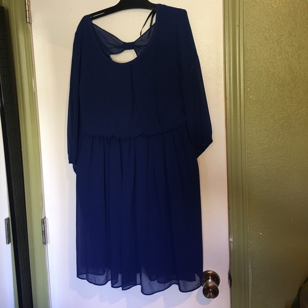 Dress size M color navy