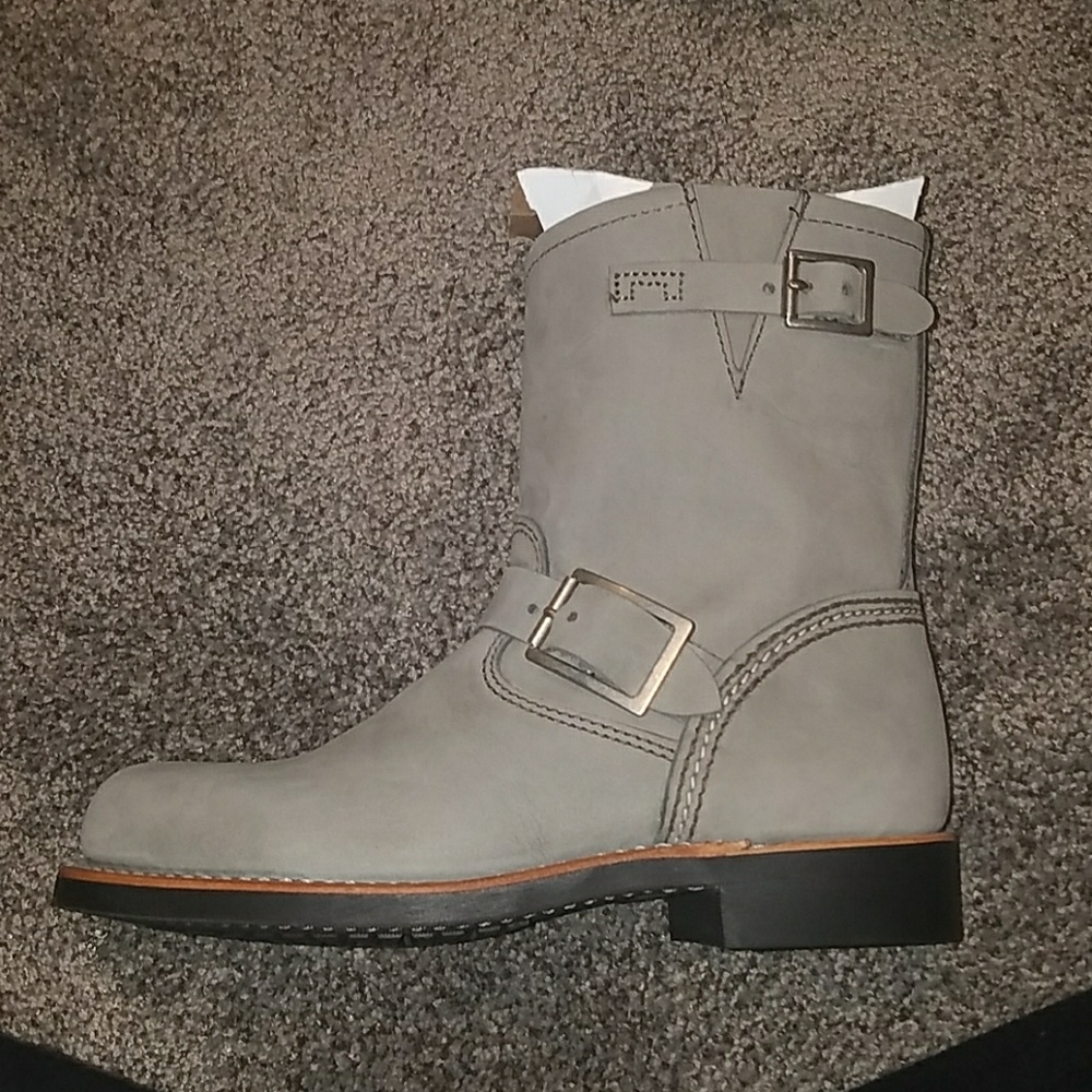 Sale! Last pair! Red wing short Engineer boots - Picture 2 of 3