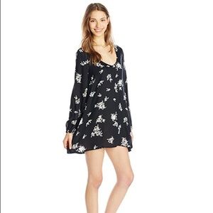 Breezy Summer Dress! Billabong Floral Dress