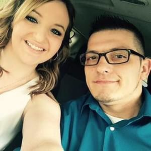 Meet your Posher, Larissa