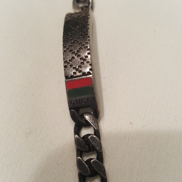 Last one! Authentic Gucci Logo Link Bracelet - Picture 3 of 5