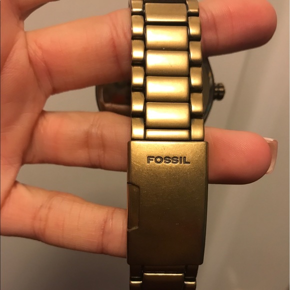 Fossil Watch - Picture 3 of 3