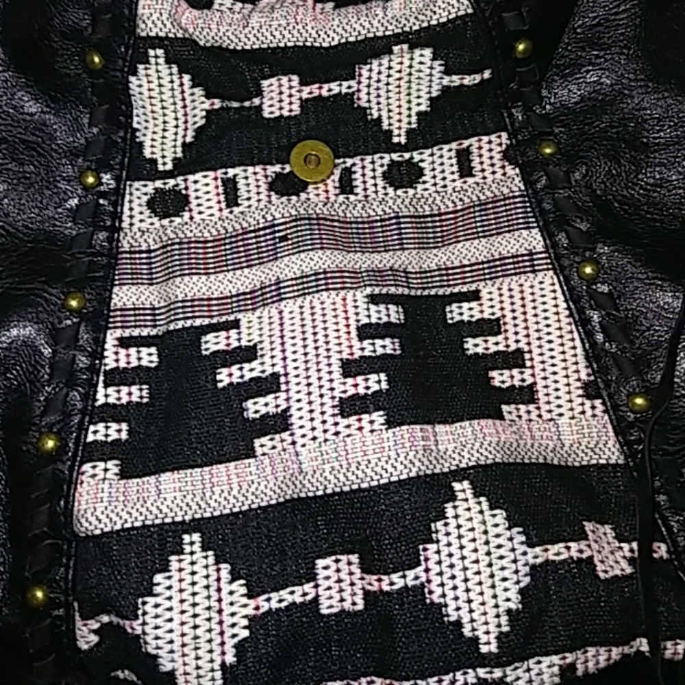 Pattern, With fringe Backpack - Picture 4 of 8
