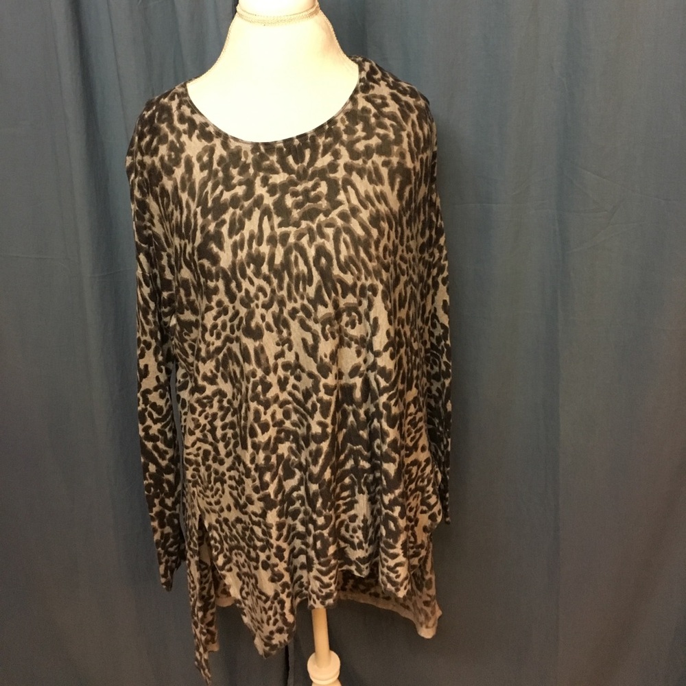 H&M Animal print sweater