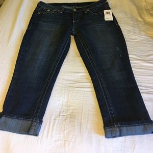 Capris size 6