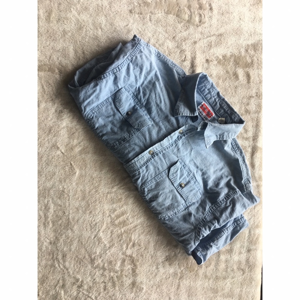 Wranglers Light Denim Long-Sleeve
