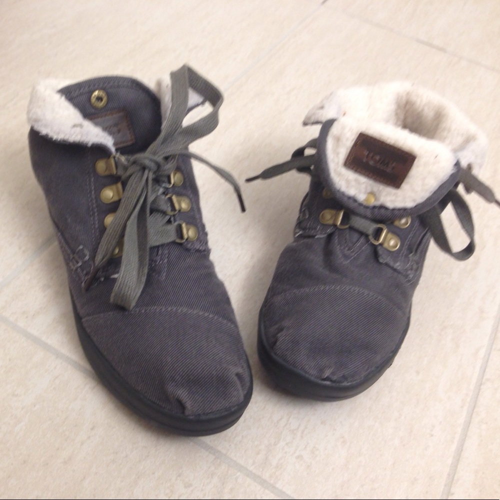 TOMS Shoes