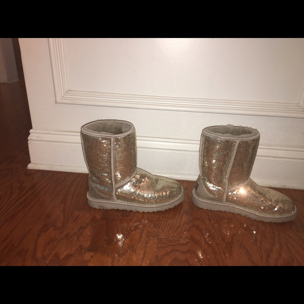 Silver sparkle uggs MAKE AN OFFER
