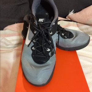 Women's Nike metcons