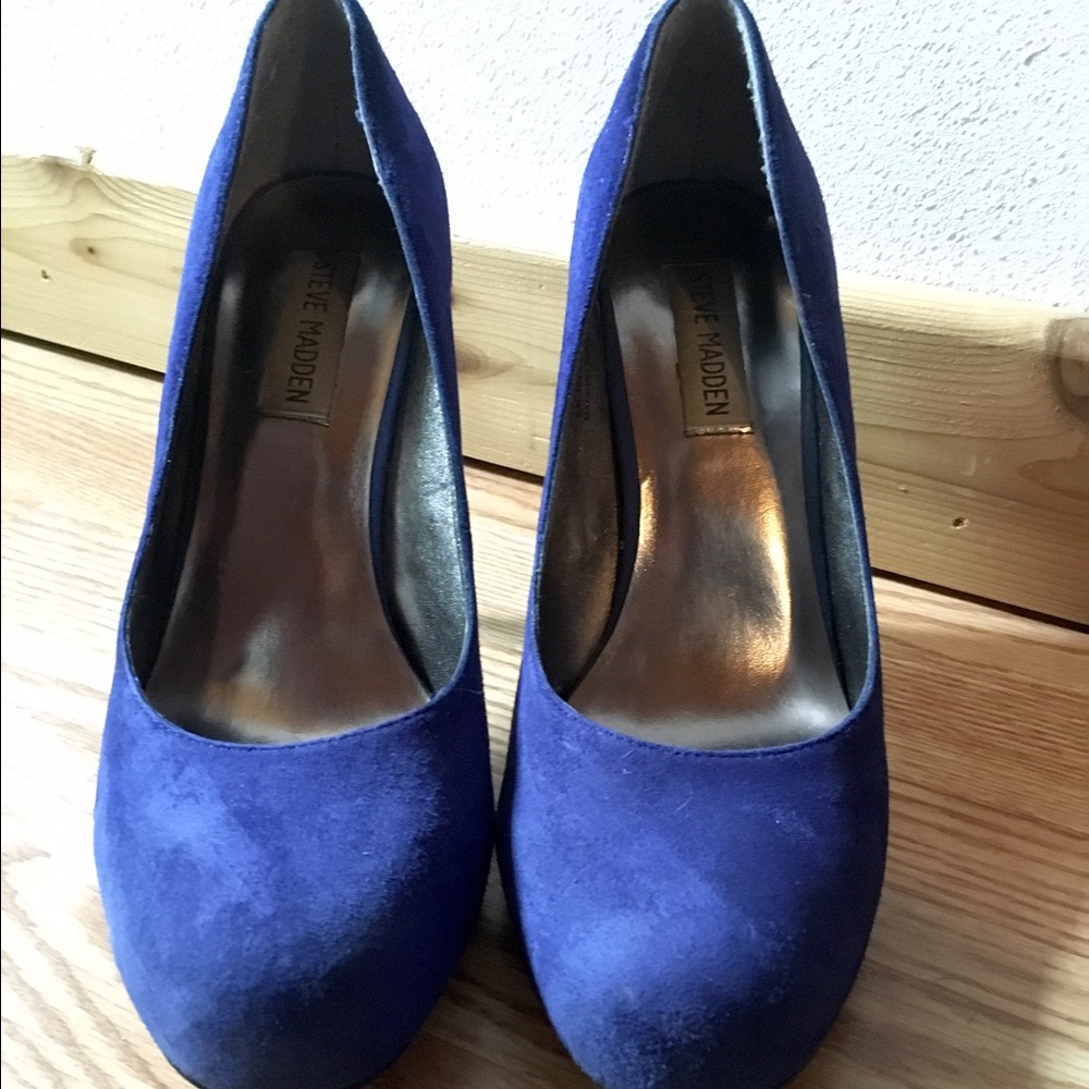 Blue Steve Madden pumps