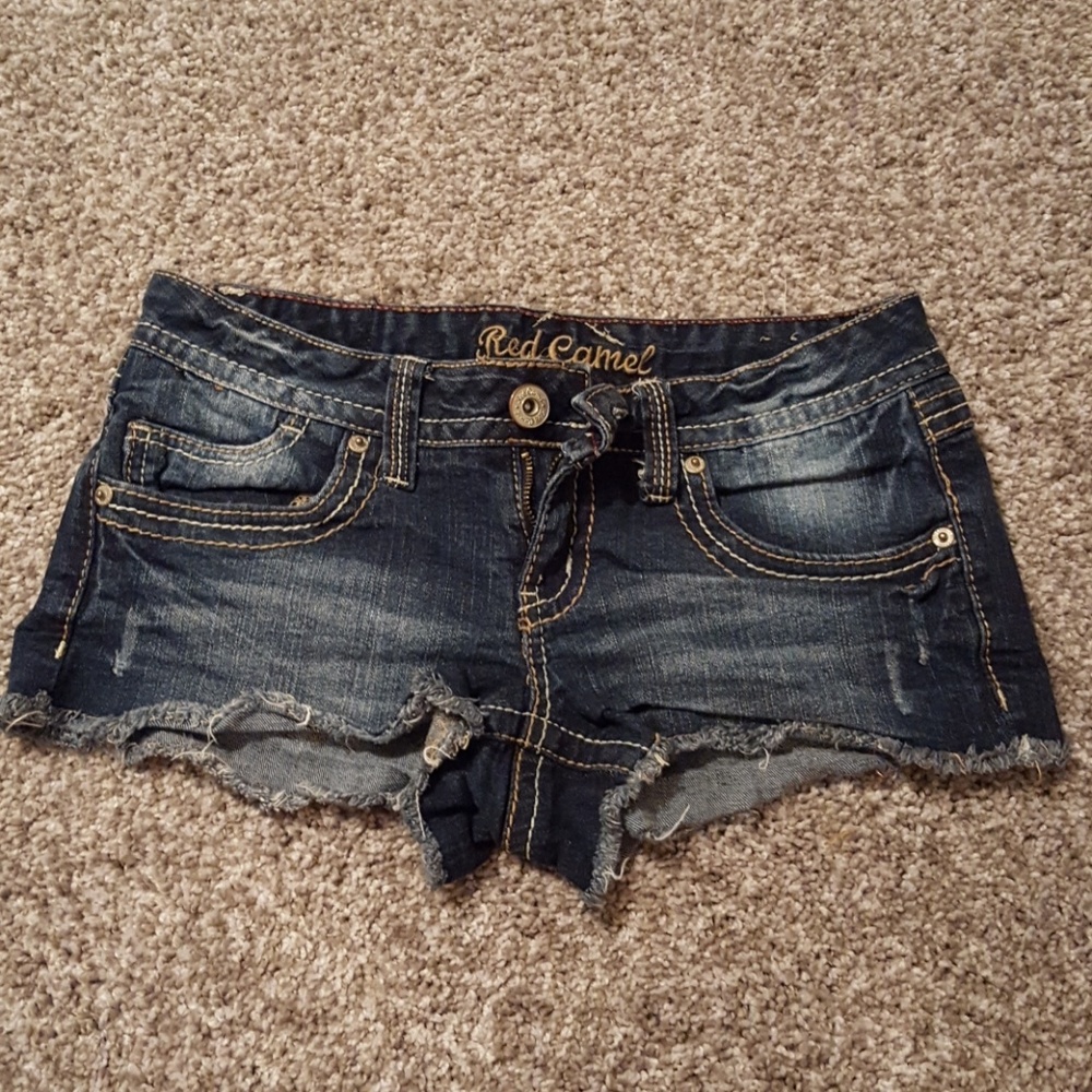 Red Camel shorts