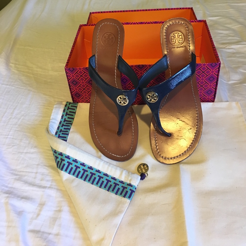 TORY BURCH wedge thong size 8.5