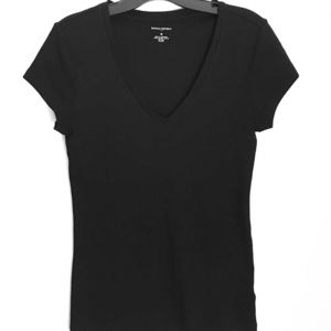 Banana Rep. black v-neck Tee