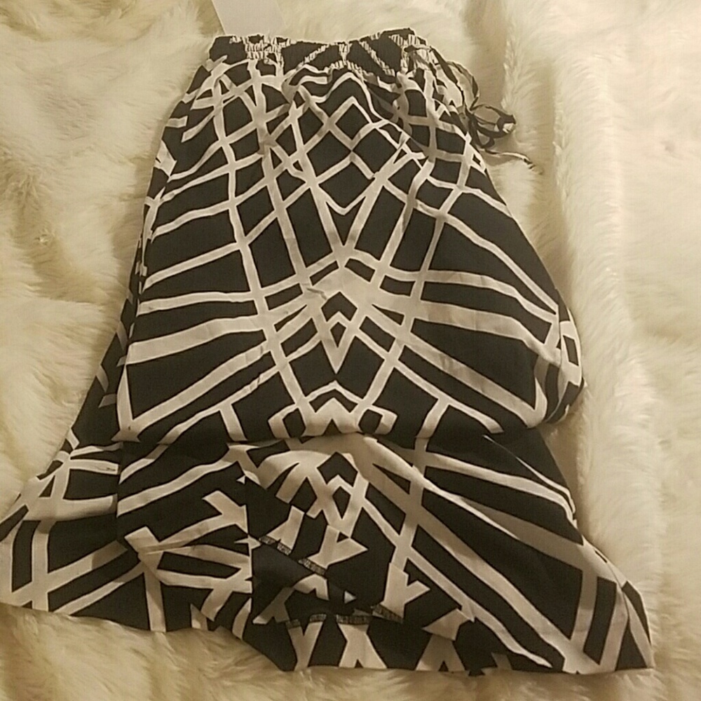 NWT Calvin Klein Flowy Summer Patterned Pants L