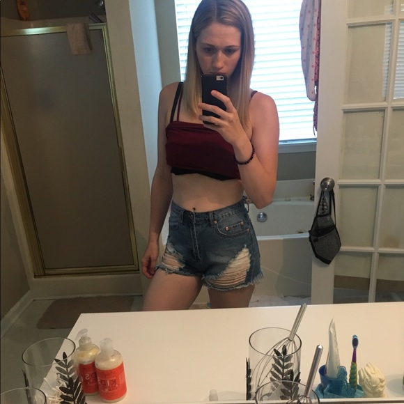 NWOT Ripped denim high waisted jean shorts. - Picture 4 of 6