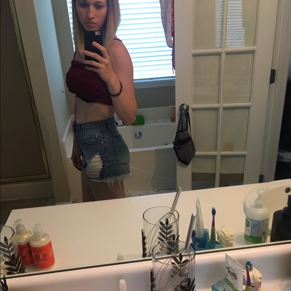 NWOT Ripped denim high waisted jean shorts. - Picture 5 of 6