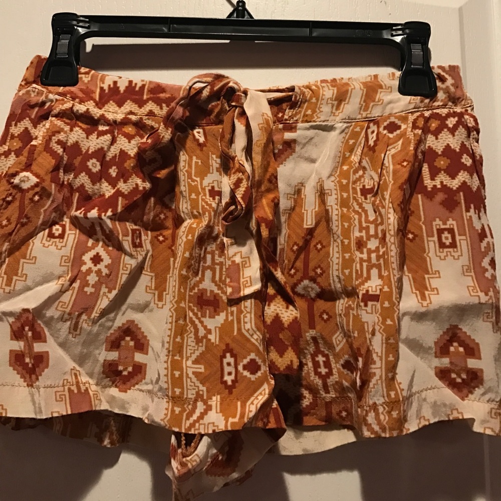 Aztec flowy shorts