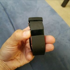 Black charge hr small fitbit