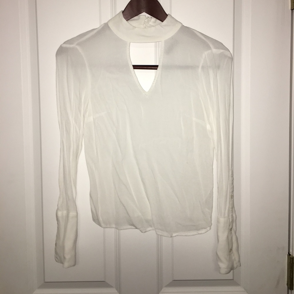 Long sleeve White choker shirt
