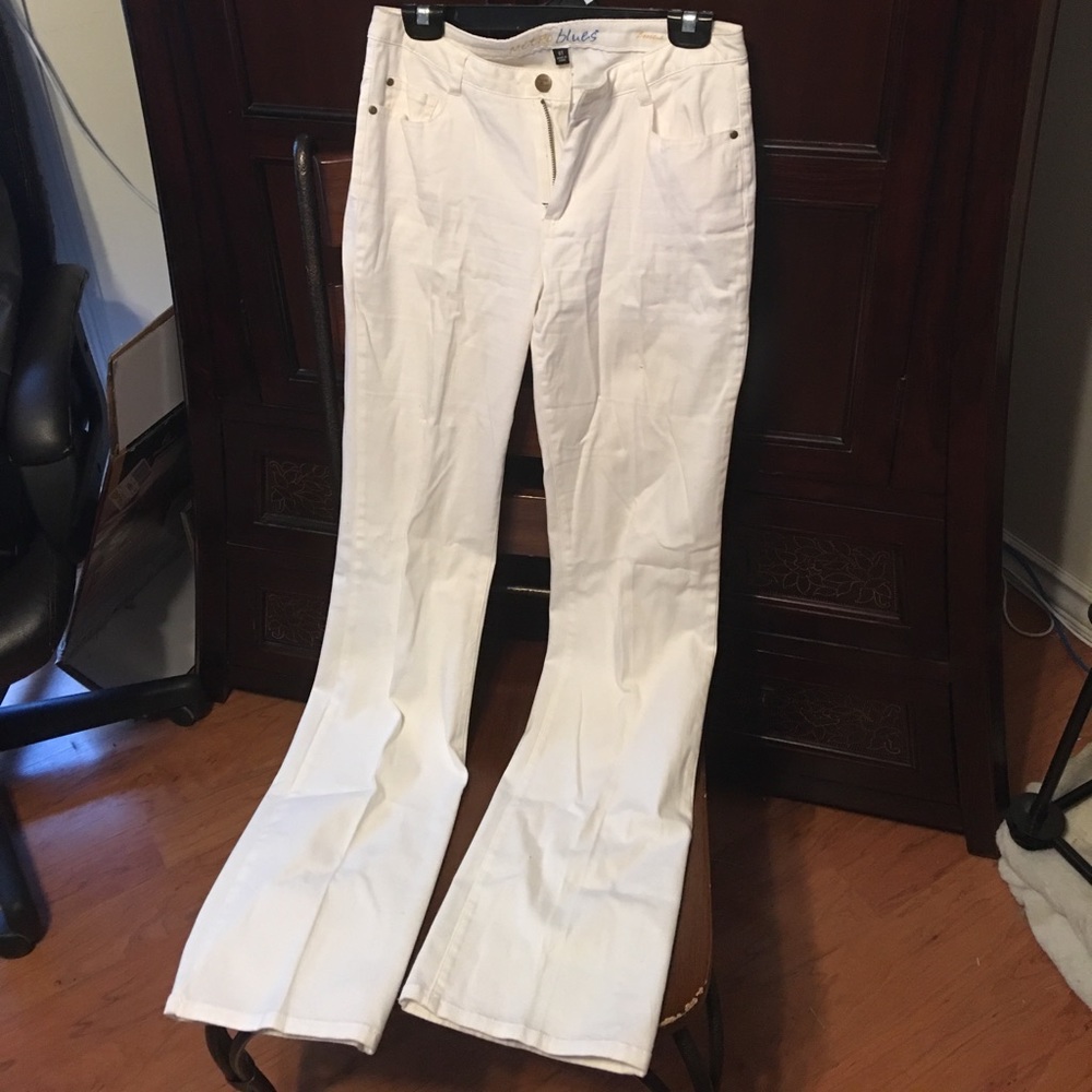 Bootcut white pants