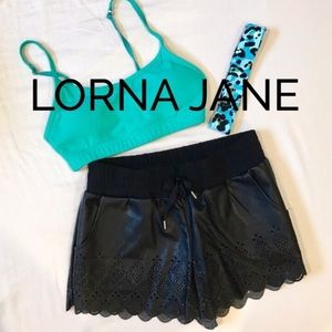 🏷 ‼️ SALE! Lorna Jane workout shorts (NEVER WORN)