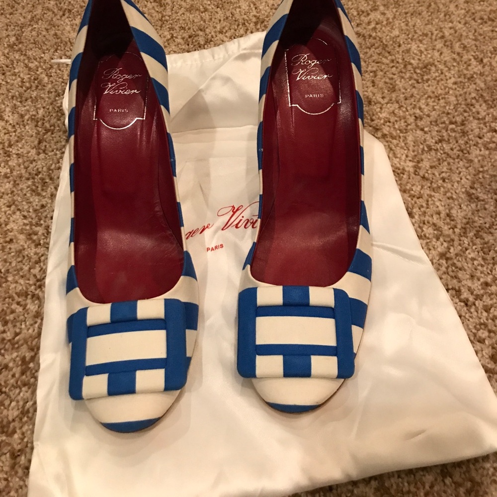 Roger Vivier Pumps