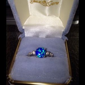 💍Opal and Cubic Zirconia Ring