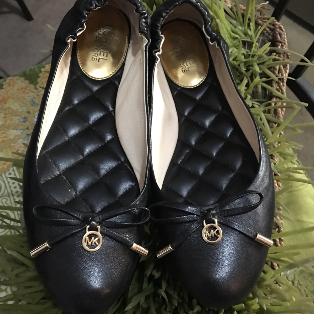Michael Kors melody flats