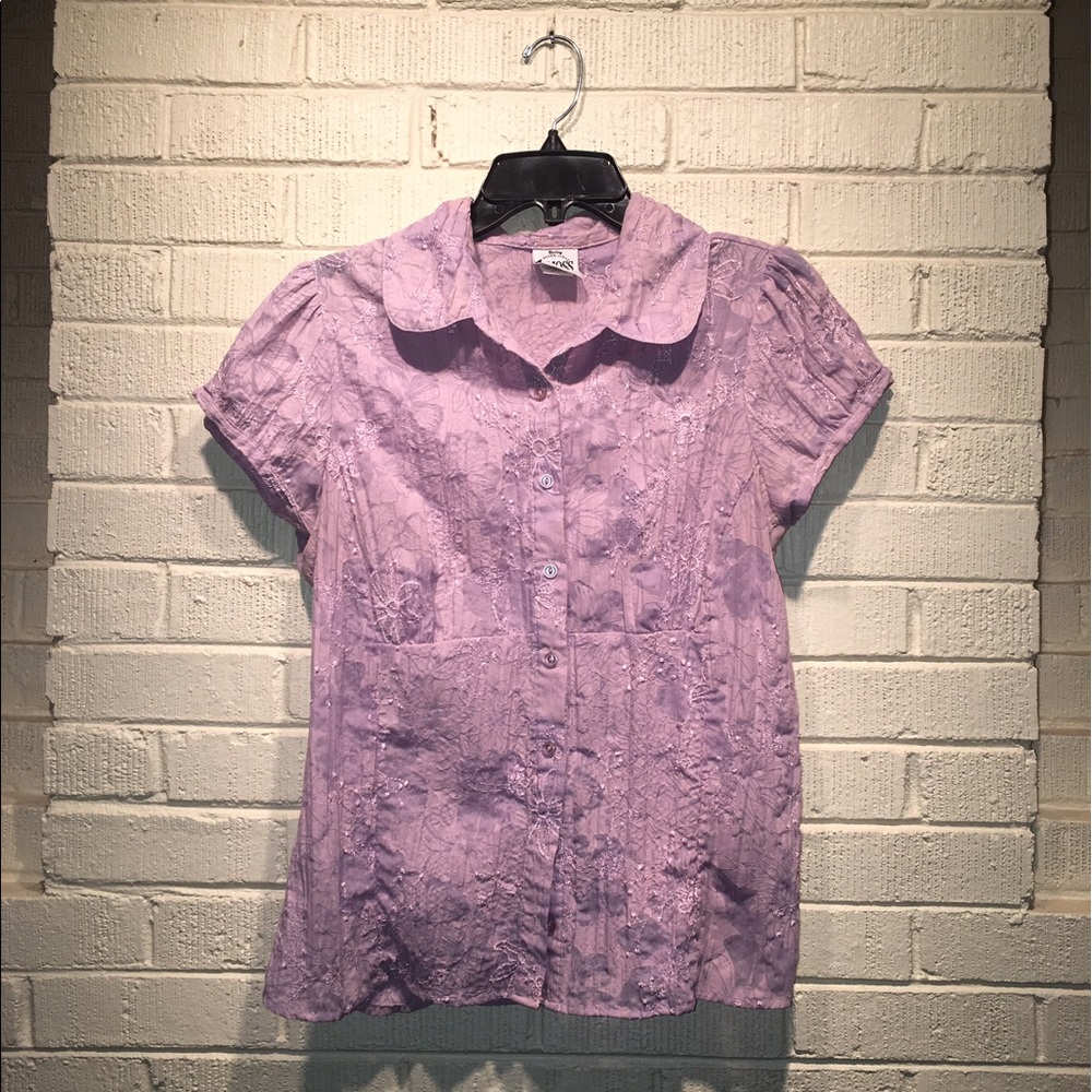 Short sleeve, button up, light purple blouse