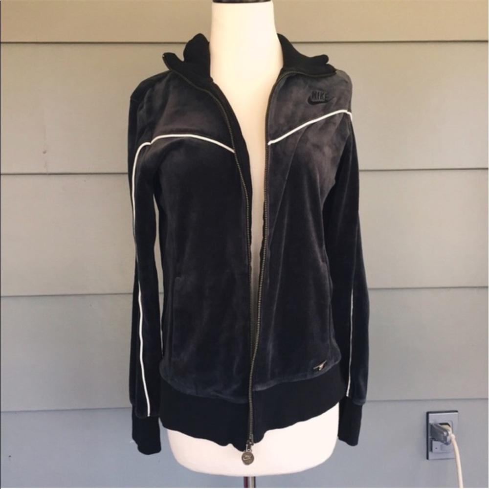 ✔️NIKE ✔️ Running Jacket - Picture 2 of 2