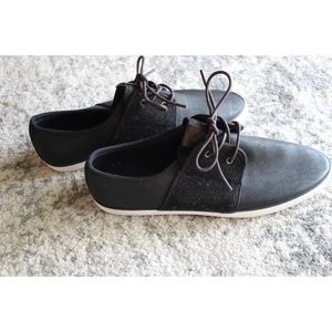 Men's Aldo casual fashion sneakers.