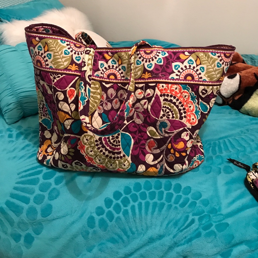 Vera Bradley weekend tote